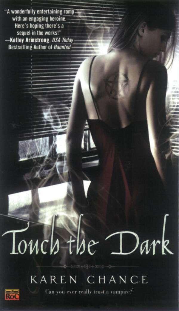 Cassandra Palmer 01 - Touch the Dark